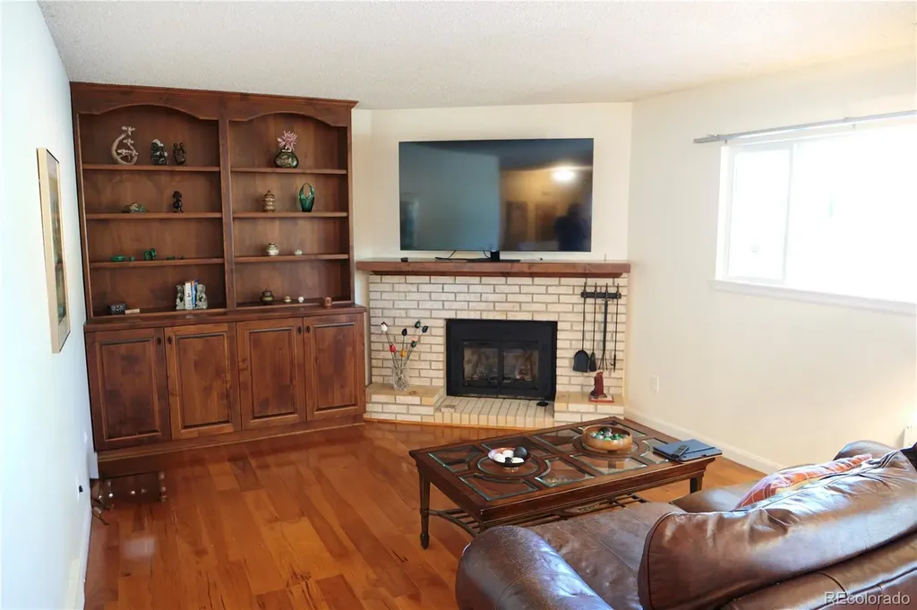 3040 S Roslyn Street Denver CO 80231