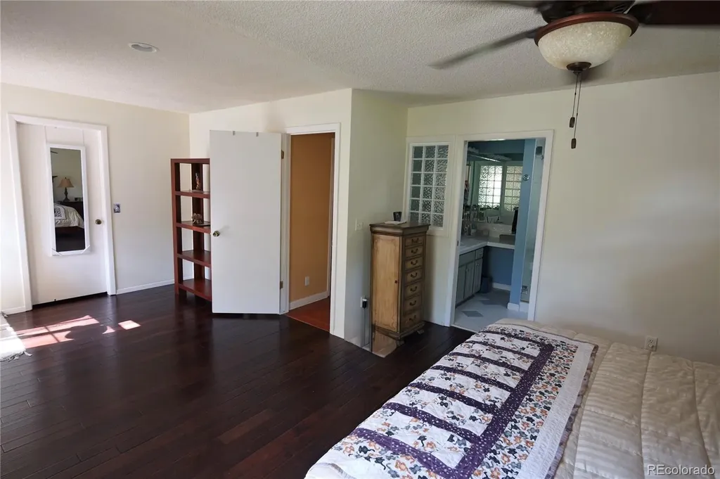 3040 S Roslyn Street Denver CO 80231