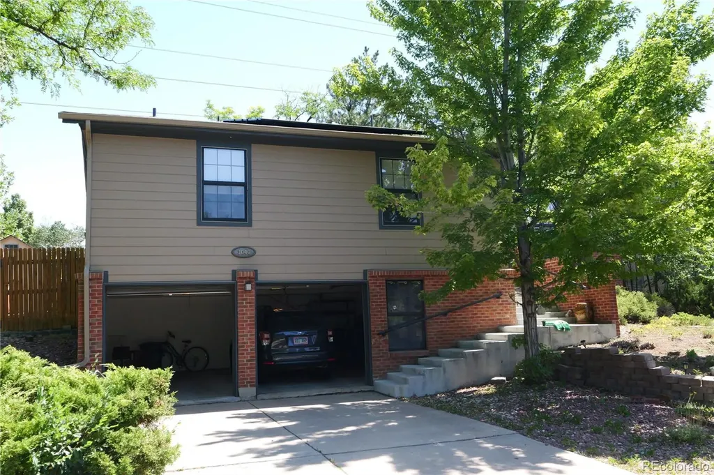 3040 S Roslyn Street Denver CO 80231