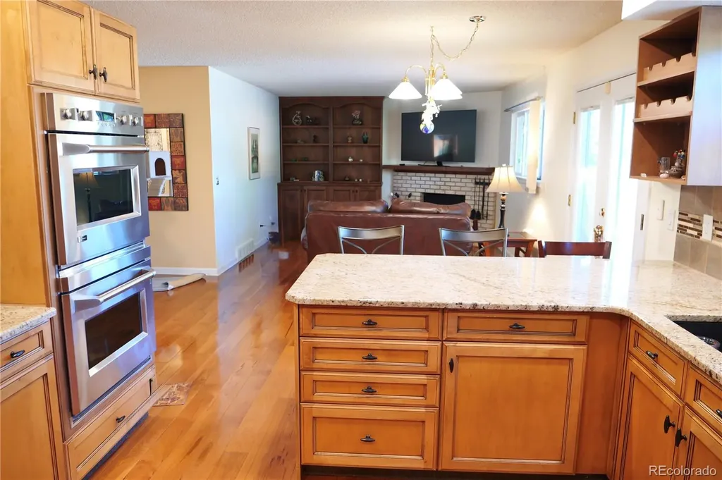 3040 S Roslyn Street Denver CO 80231