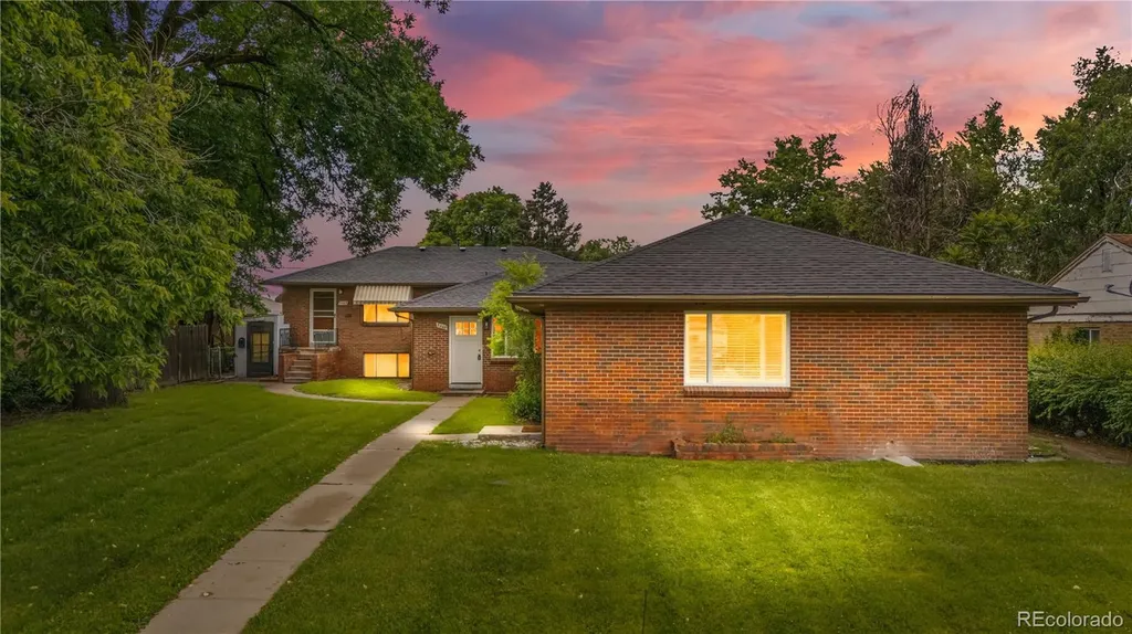 3271 Krameria Street Denver CO 80207