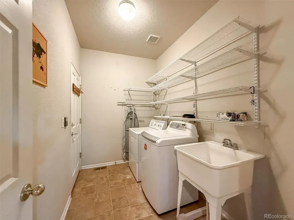 13689 Boulder Point Broomfield CO 80023
