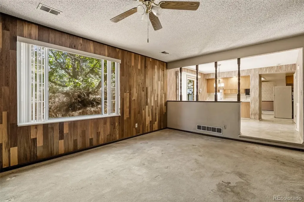 5492 S Richfield Way Centennial CO 80015