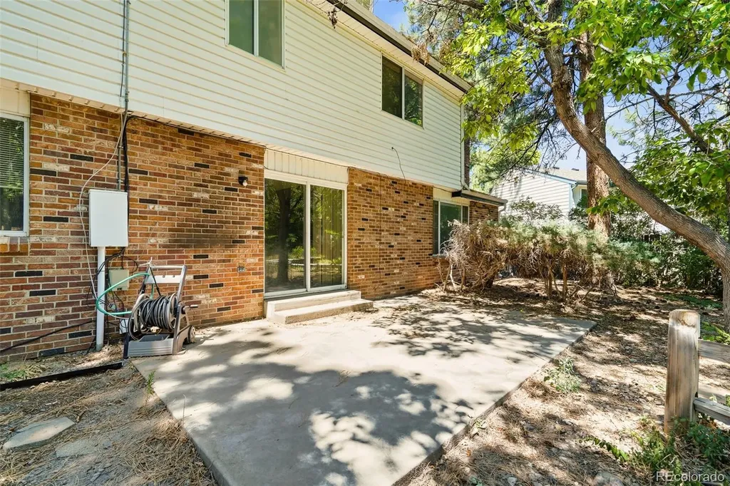 5492 S Richfield Way Centennial CO 80015