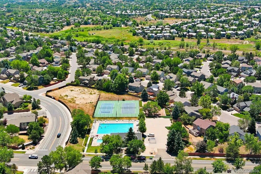 5492 S Richfield Way Centennial CO 80015