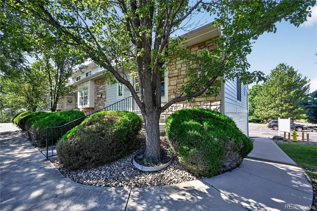 5524 W Canyon Trail Littleton CO 80128