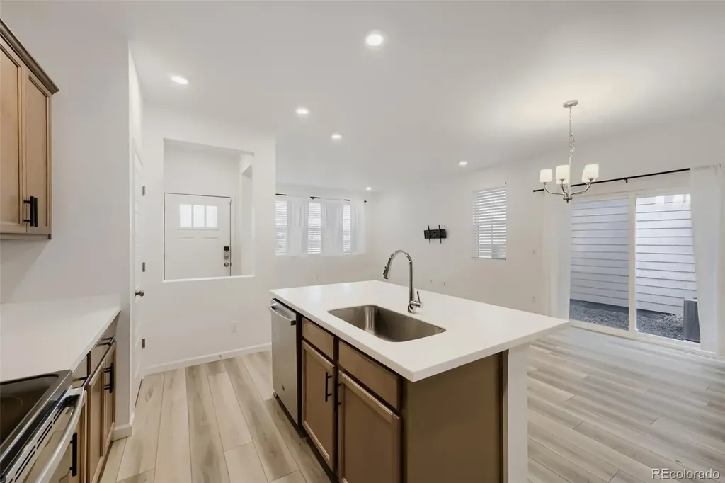 23920 E 34th Avenue Aurora CO 80019