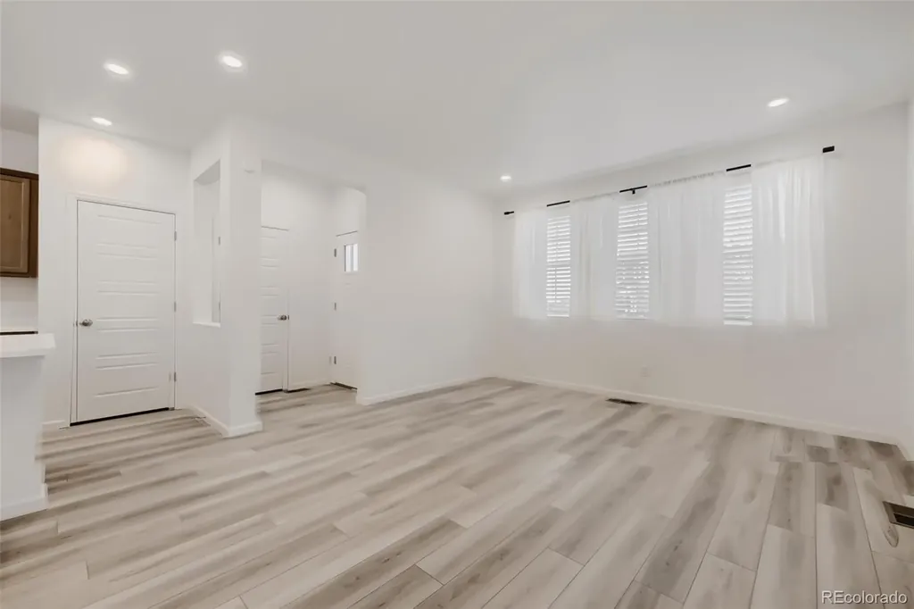 23920 E 34th Avenue Aurora CO 80019