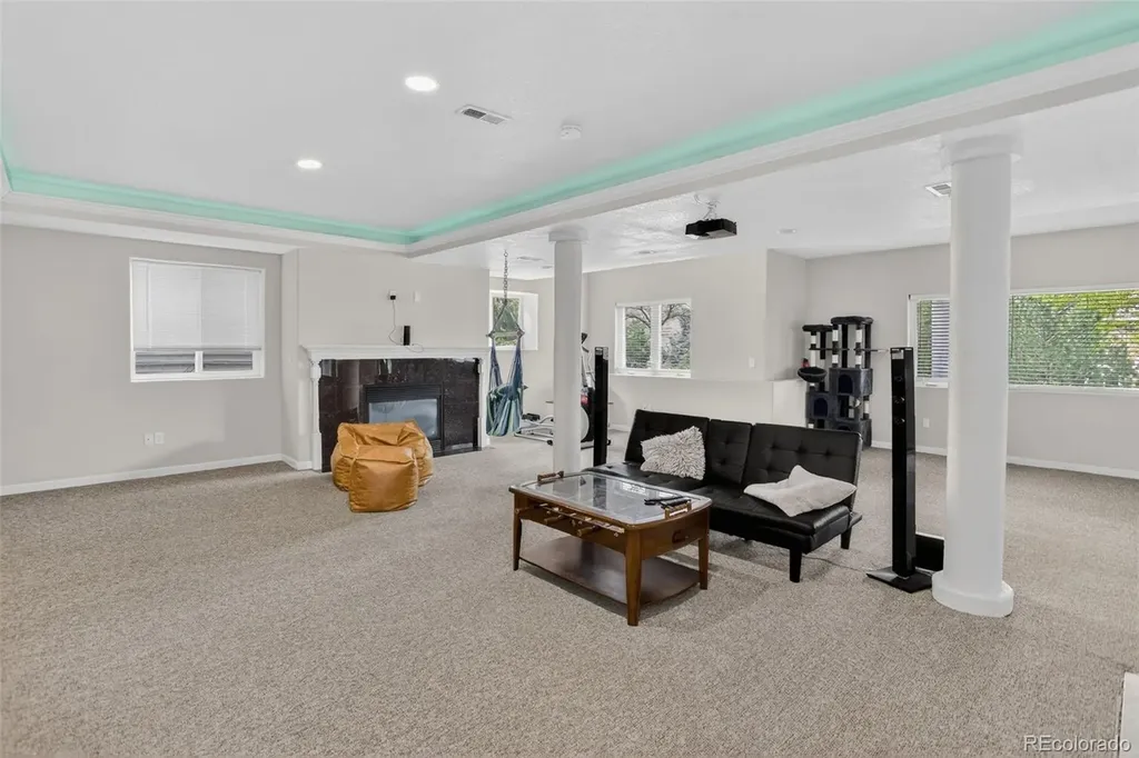 6103 S Kalispell Street Aurora CO 80016