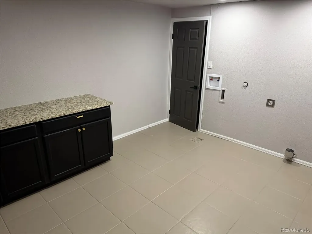 9457 W Arizona Avenue Lakewood CO 80232