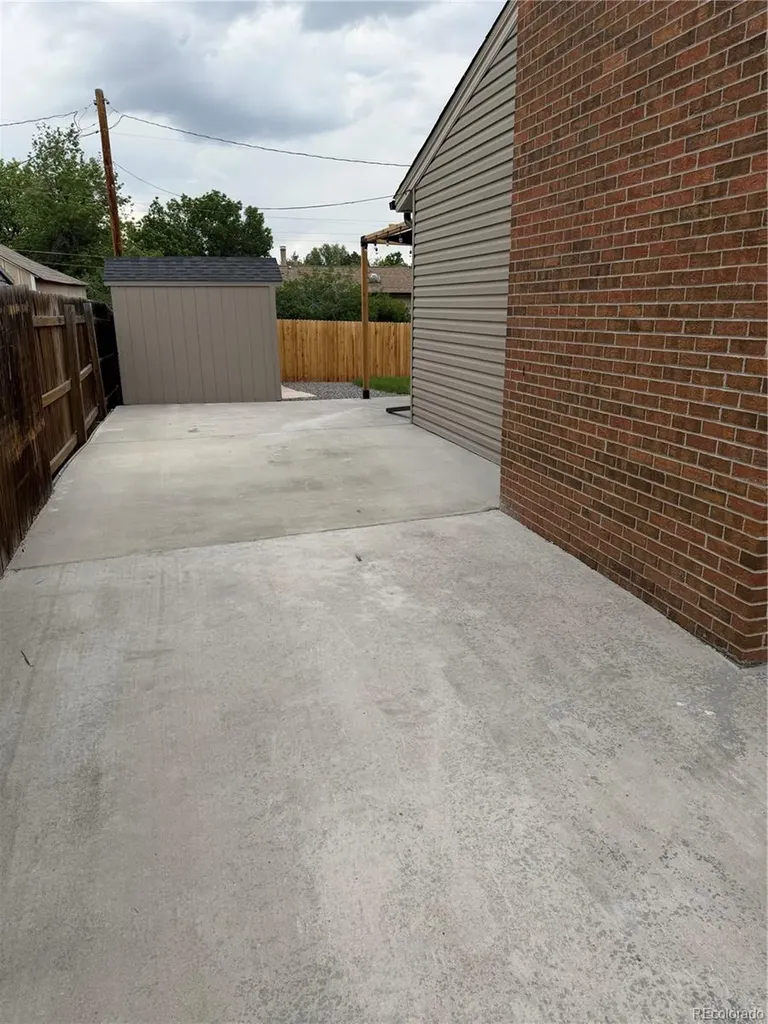 9457 W Arizona Avenue Lakewood CO 80232