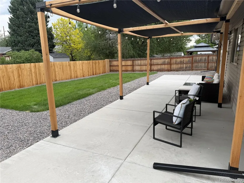 9457 W Arizona Avenue Lakewood CO 80232