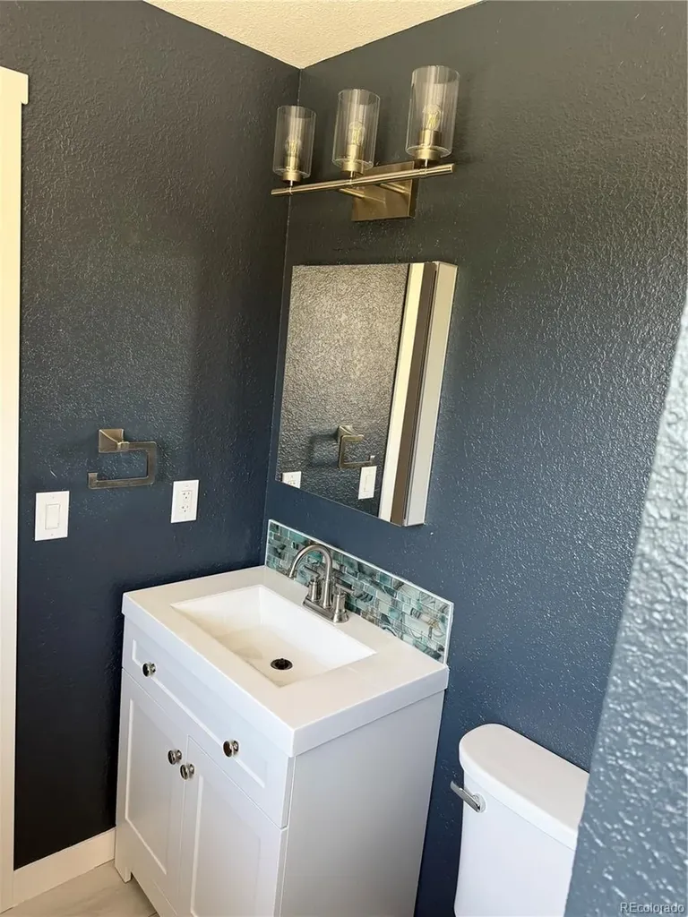 9457 W Arizona Avenue Lakewood CO 80232
