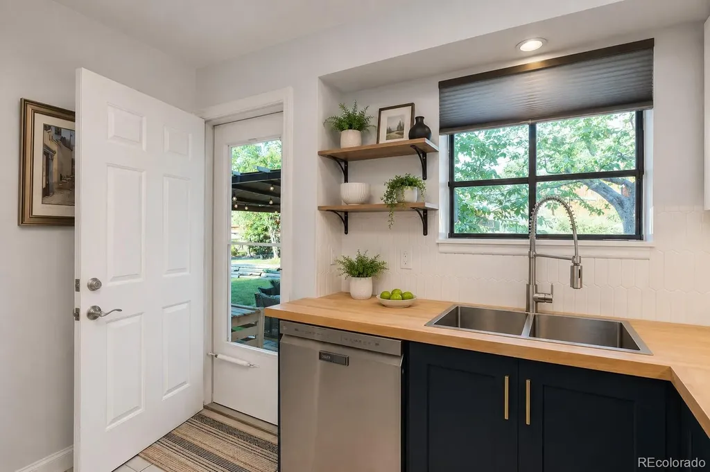 4049 S Richfield Way Aurora CO 80013