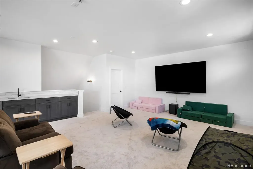 4128 Chase Street Denver CO 80212