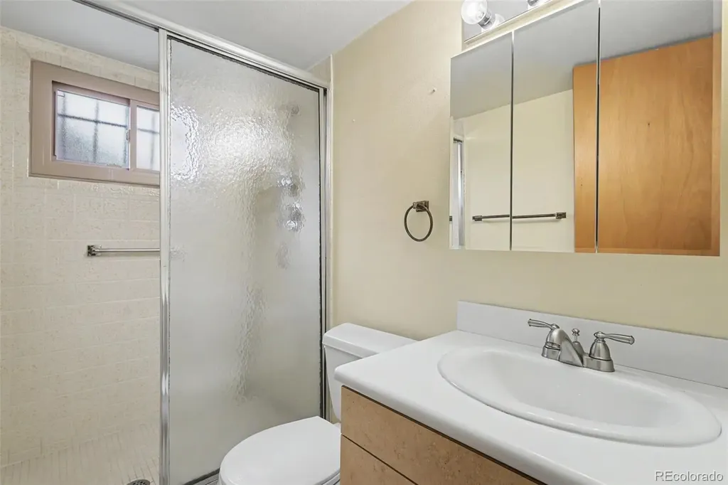 538 Lakewood Circle Colorado Springs CO 80910