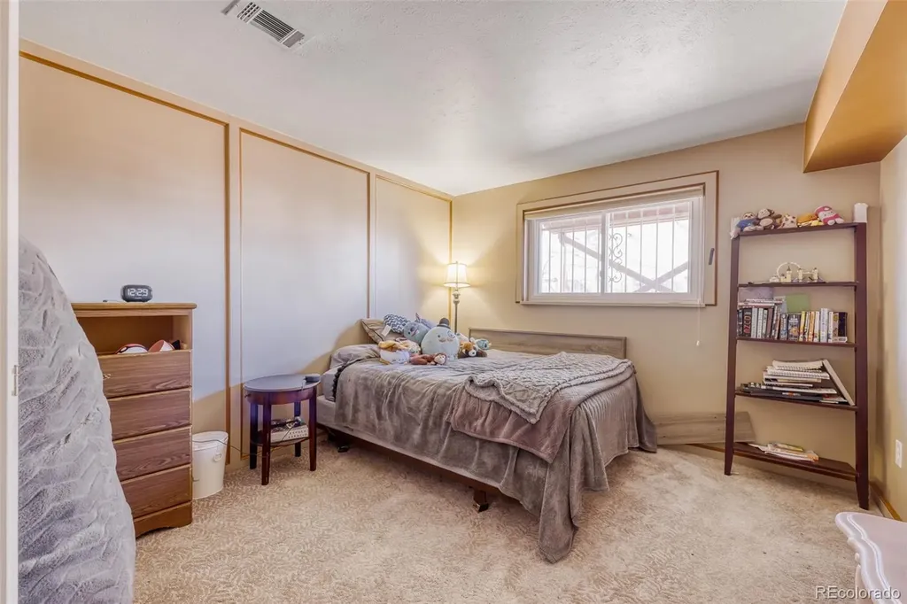 286 E 12th Avenue Broomfield CO 80020