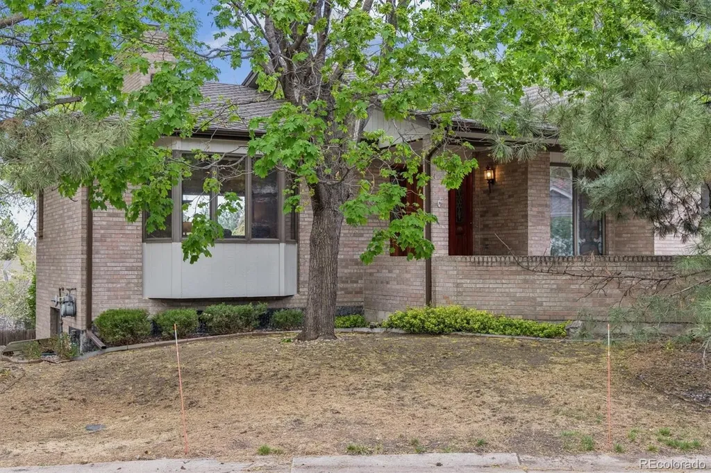 2615 Oak Drive Lakewood CO 80215
