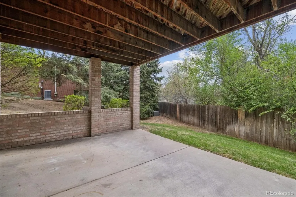 2615 Oak Drive Lakewood CO 80215