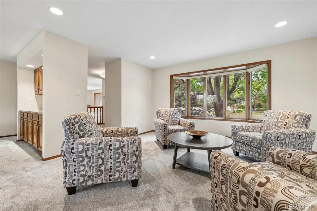 2615 Oak Drive Lakewood CO 80215