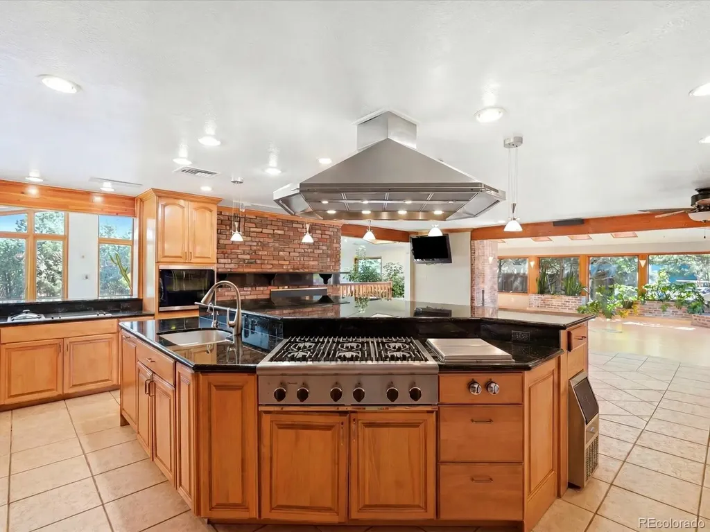 8280 Queen Street Arvada CO 80005