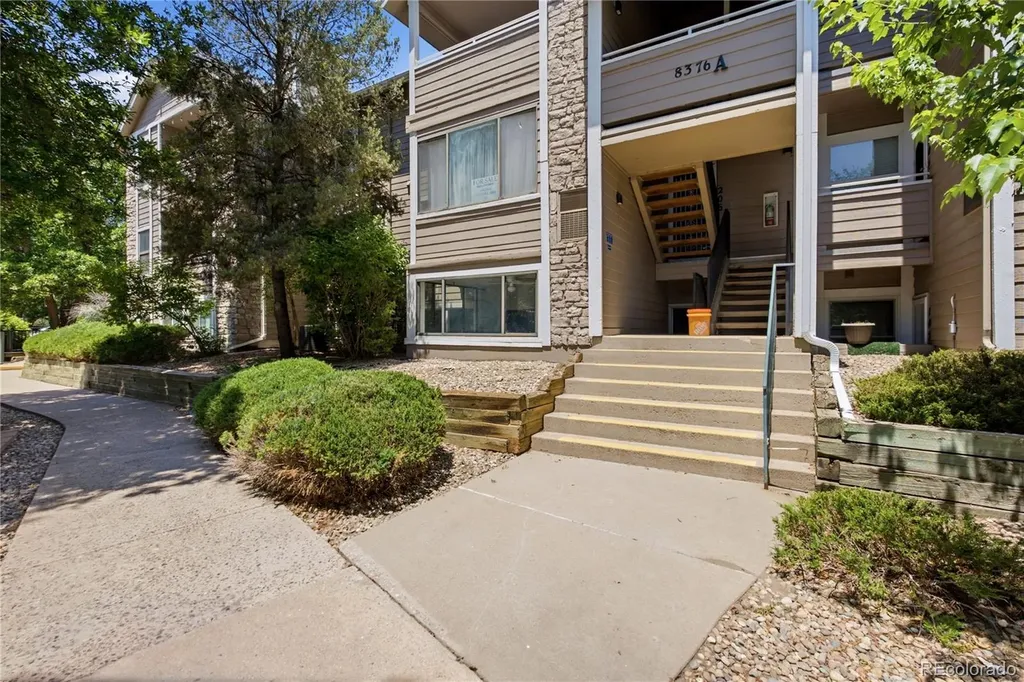 8376 S Upham Way Littleton CO 80128