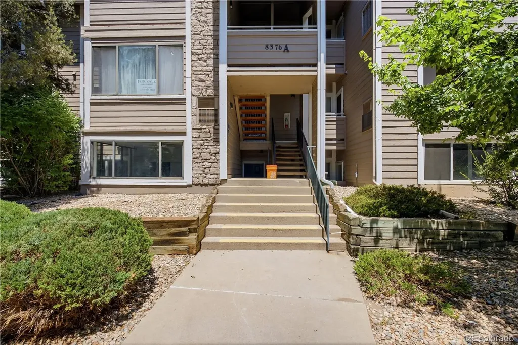 8376 S Upham Way Littleton CO 80128