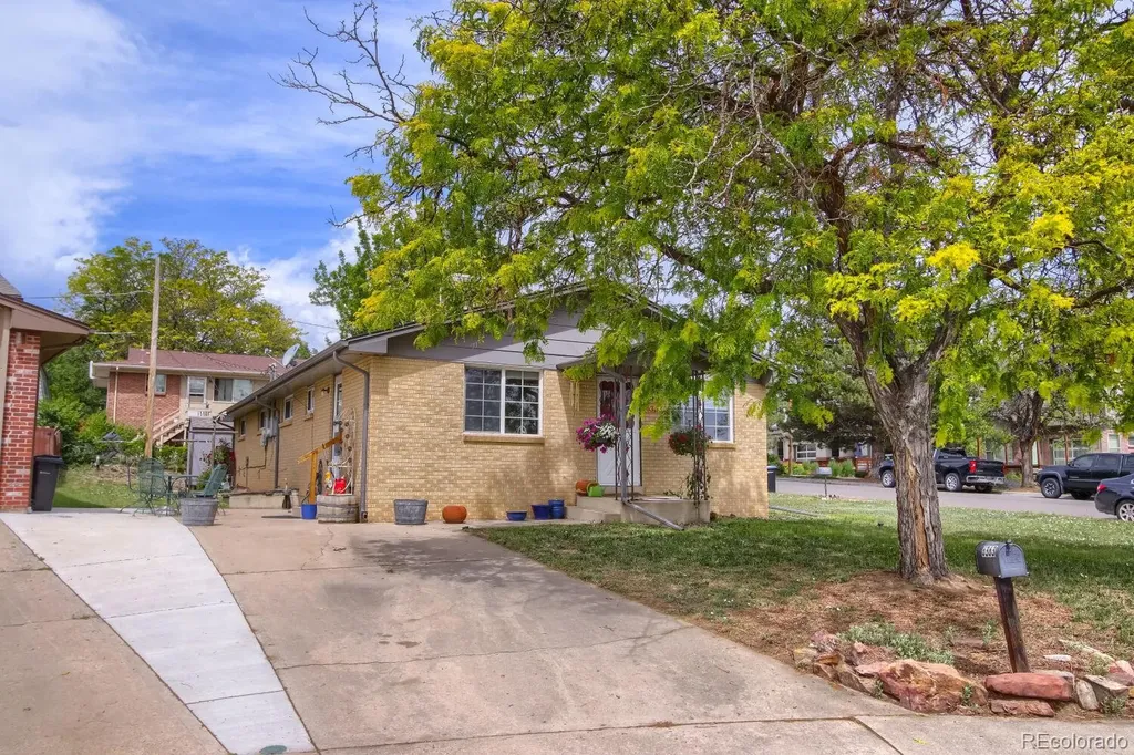 6363 Moore Circle Arvada CO 80004