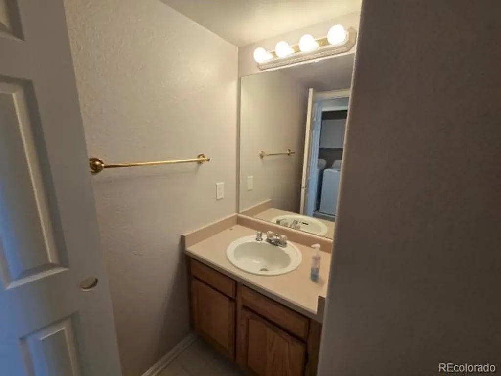 8811 Miners Street Littleton CO 80126