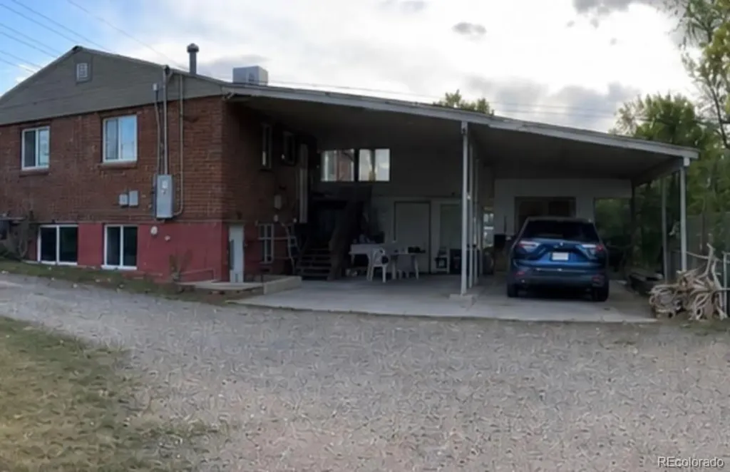 2261 W 56th Avenue Denver CO 80221