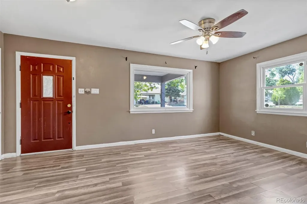 7664 King Street Westminster CO 80030