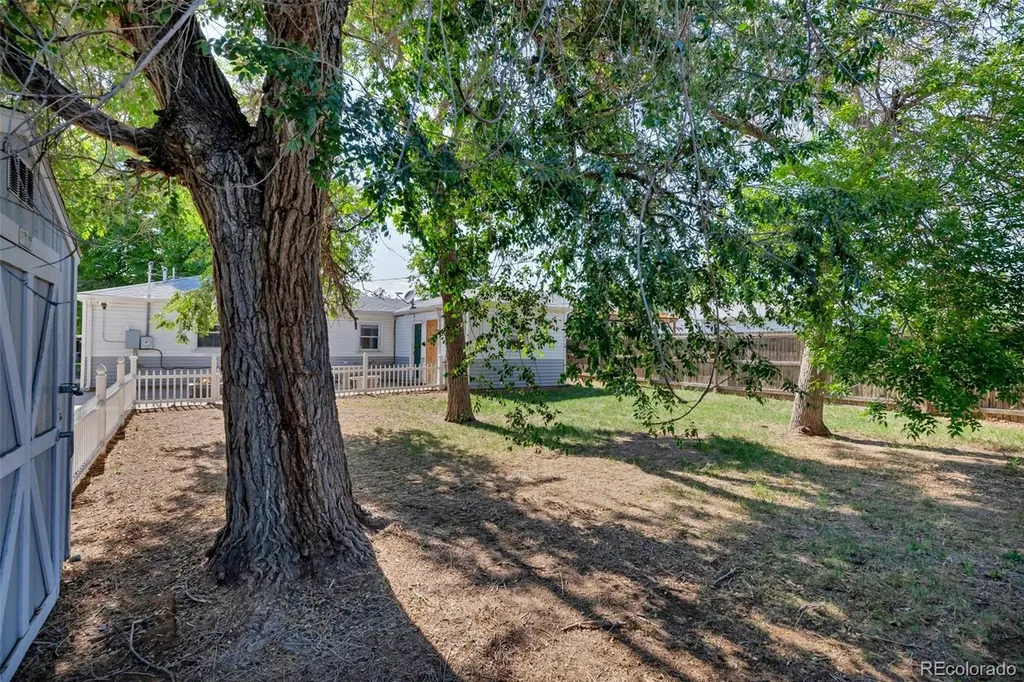 7664 King Street Westminster CO 80030