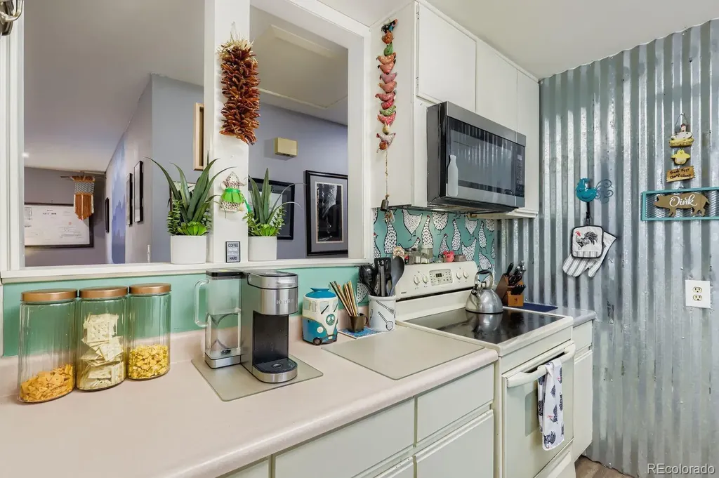 242 Todd Avenue La Salle CO 80645