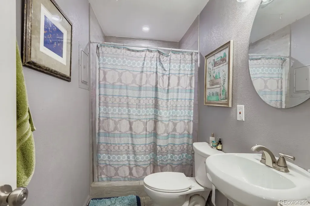 242 Todd Avenue La Salle CO 80645