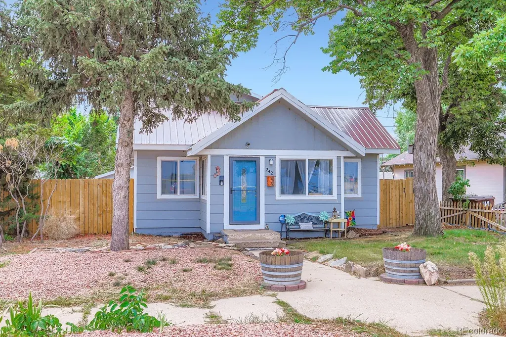242 Todd Avenue La Salle CO 80645