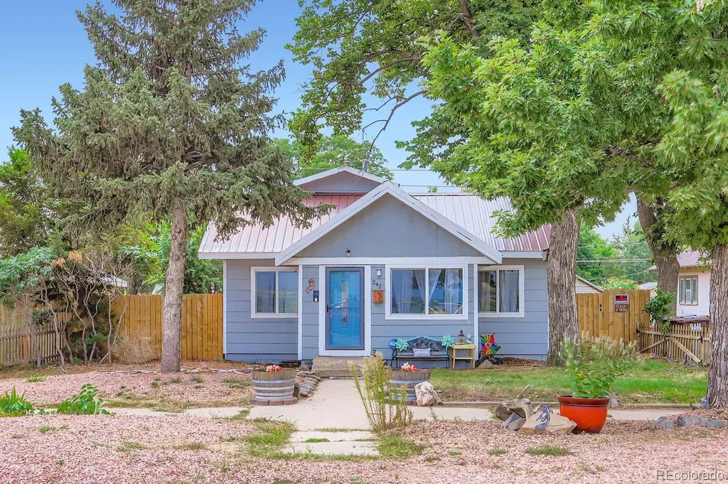242 Todd Avenue La Salle CO 80645