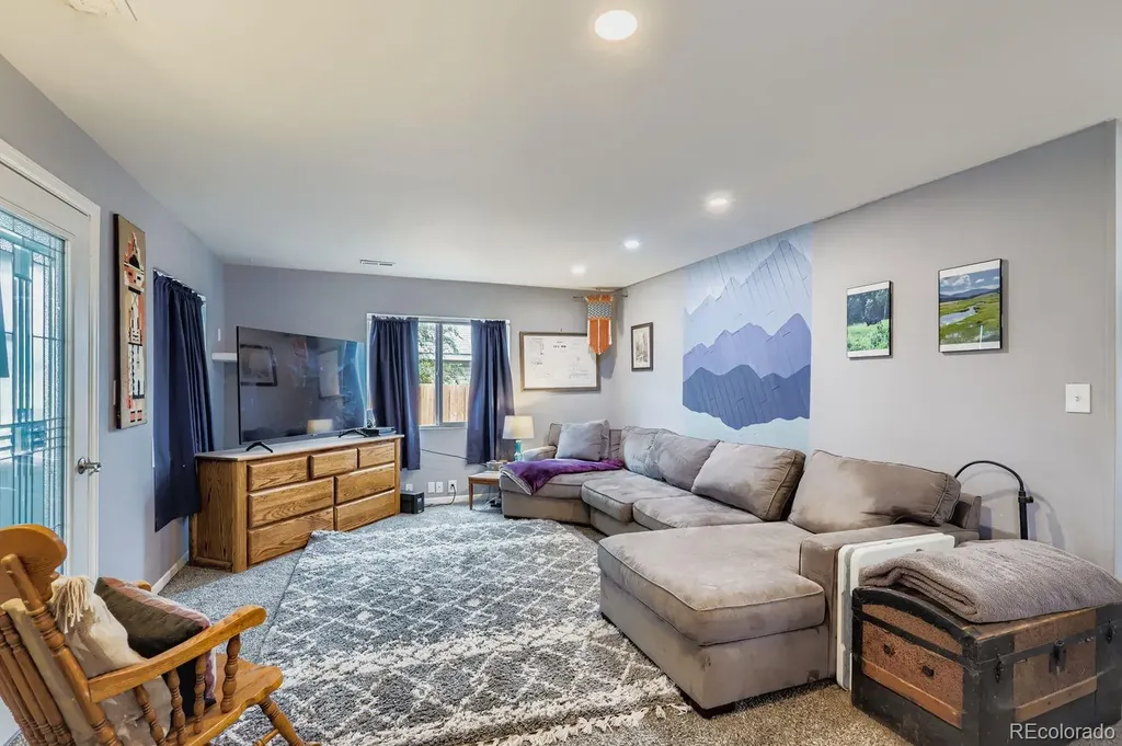 242 Todd Avenue La Salle CO 80645