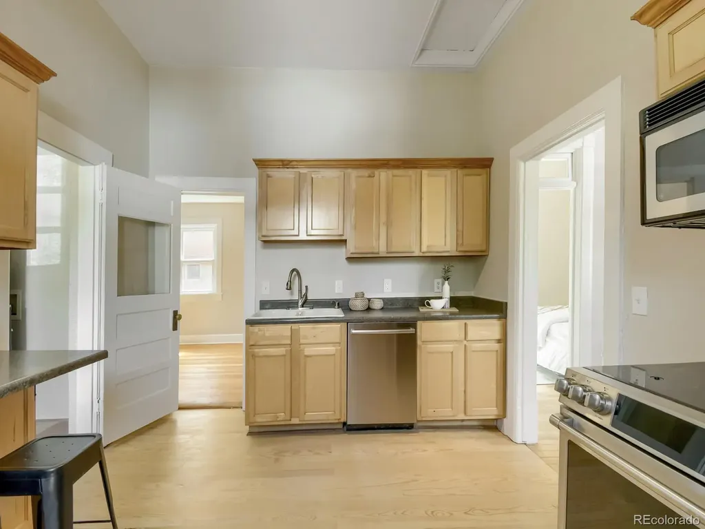 2127 W 33rd Avenue Denver CO 80211