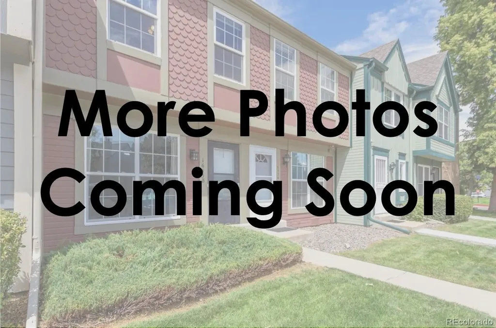1653 S Blackhawk Way Aurora CO 80012