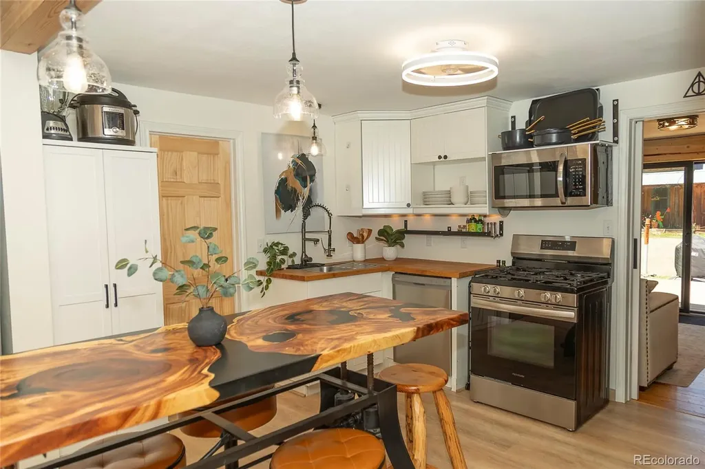 112 E 1st Street Creede CO 81130