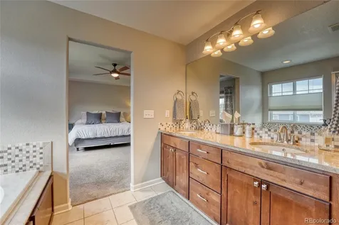 6641 S Kellerman Way Aurora CO 80016