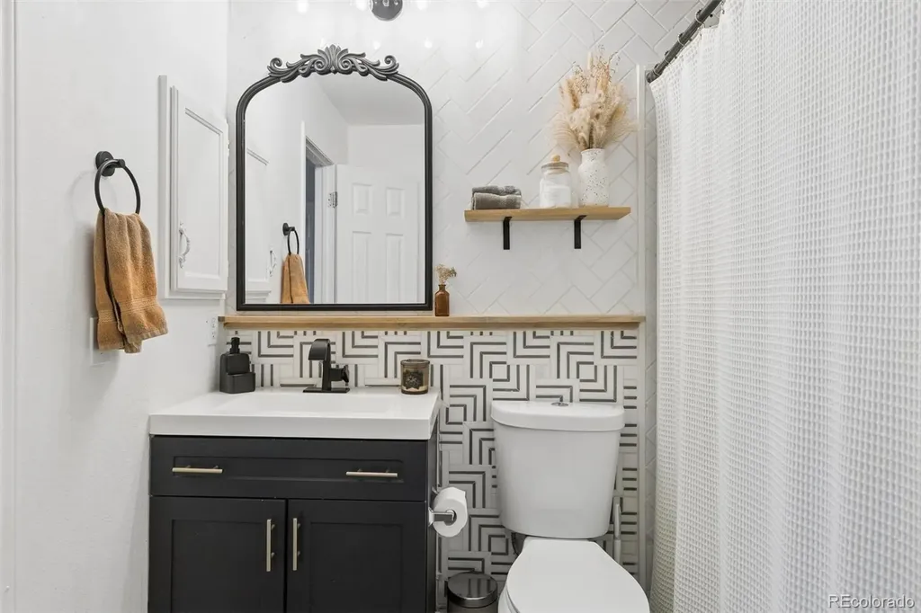 14201 E Hawaii Circle Aurora CO 80012