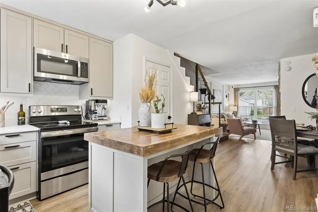 14201 E Hawaii Circle Aurora CO 80012