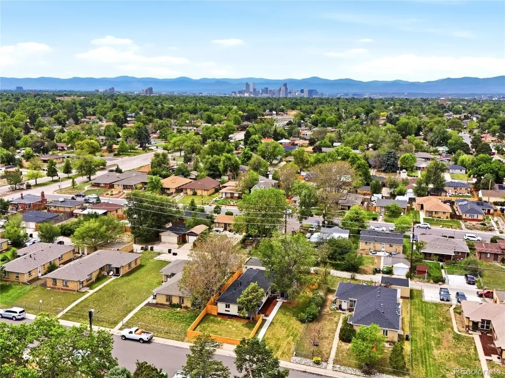 3259 Pontiac Street Denver CO 80207