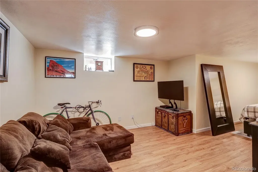 5715 E 13th Avenue Denver CO 80220