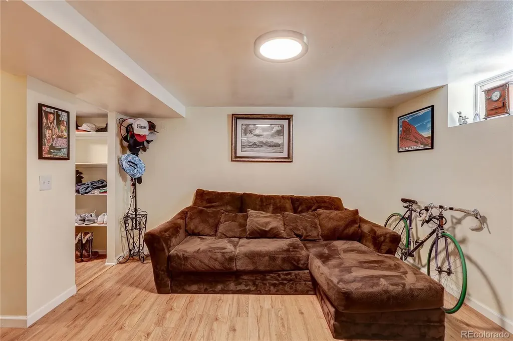 5715 E 13th Avenue Denver CO 80220