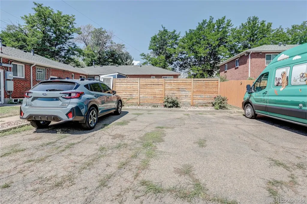 5715 E 13th Avenue Denver CO 80220