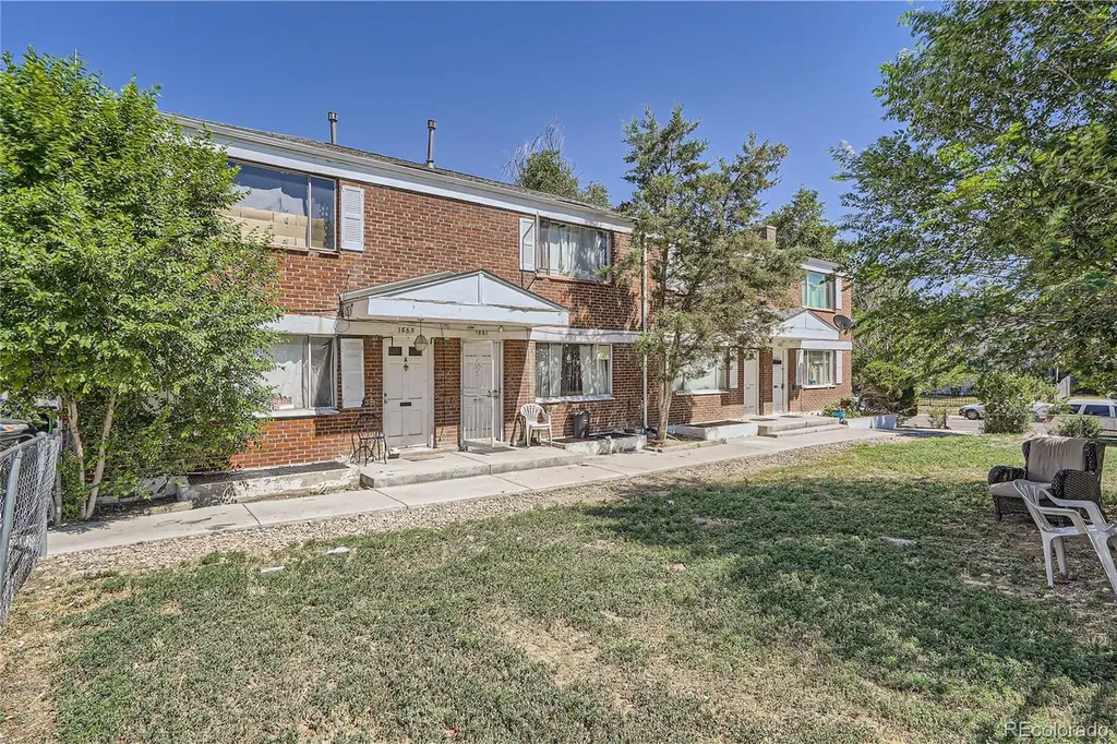 1853 W Mosier Place Denver CO 80223