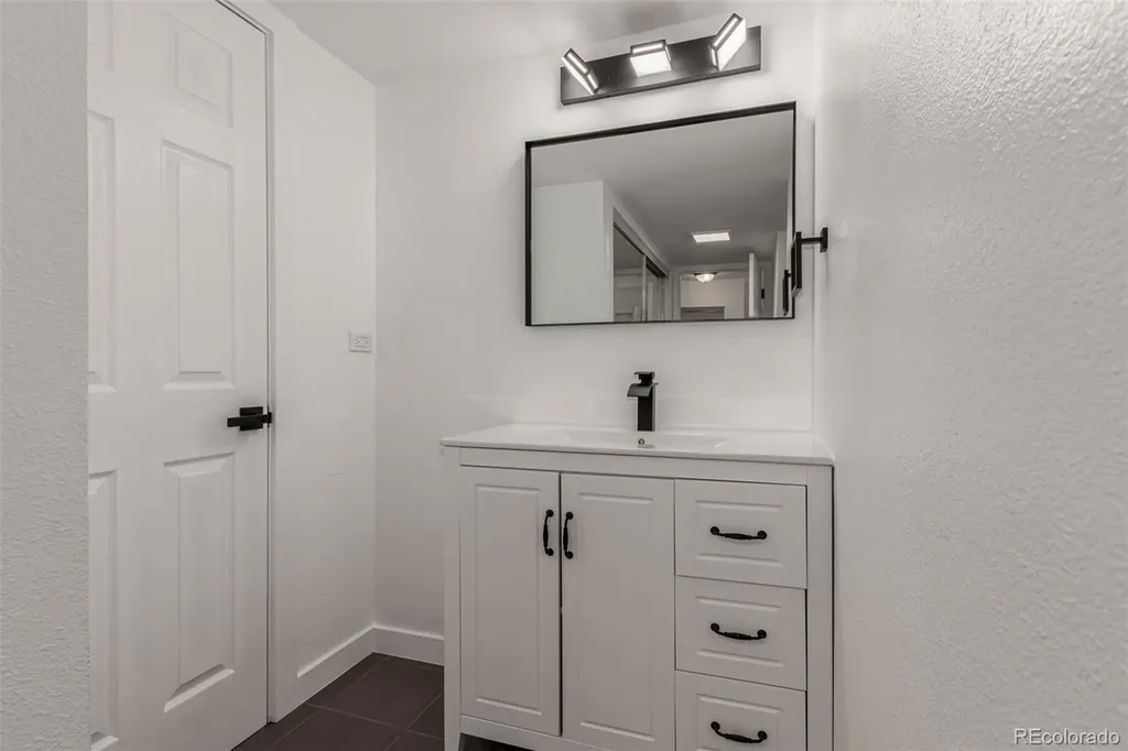 3371 S Monaco Parkway Denver CO 80222