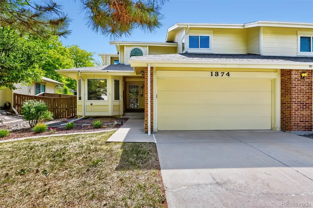 1374 Briar Circle Littleton CO 80126